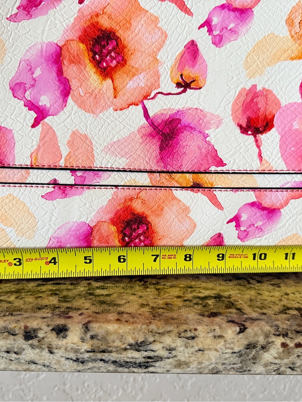 Guess Cream and Pink Floral Tote 🌸💐🌺 - Picture 13 of 14